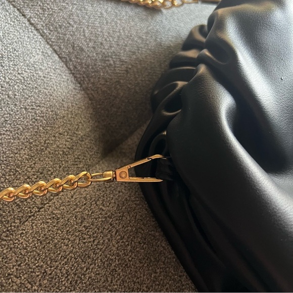Understated Leather mini crossbody bag, black, chain strap, scrunch clutch - Picture 8 of 12